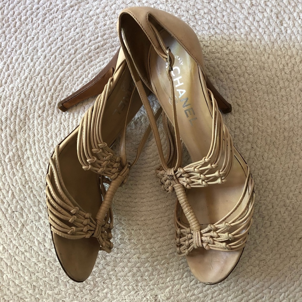 CHANEL Leather Strappy Sandals. Beige. US 9 EU 39.5